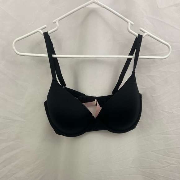 Victoria's Secret PINK Push Up Bra Size 36D Solid Black - Picture 1 of 10